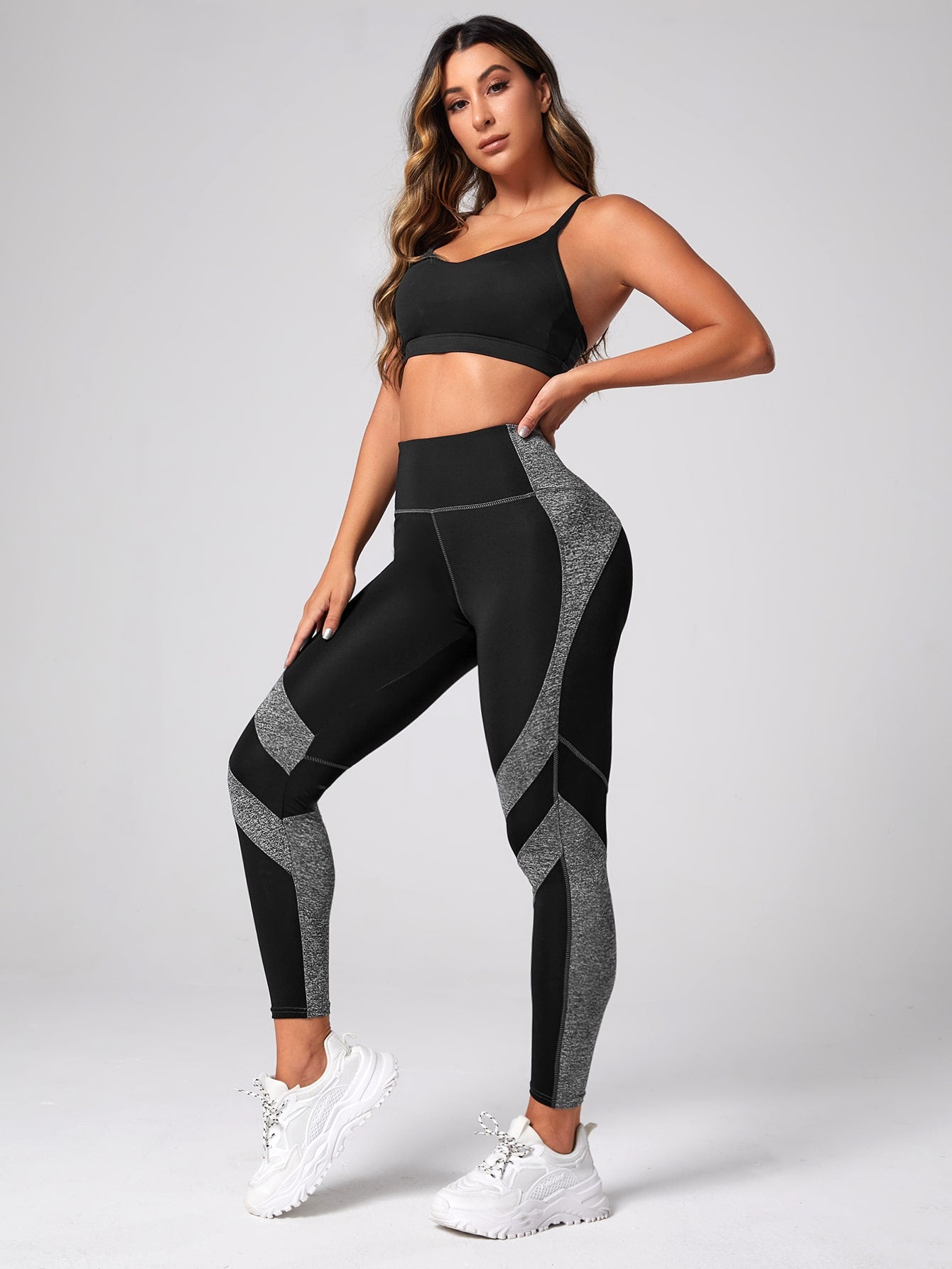 Legging Fitness Cintura Alta Com Recortes Diagonais