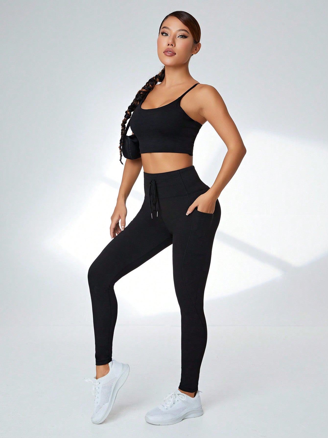 Legging Cintura Alta Com Cós Ajustável E Bolso Frontal