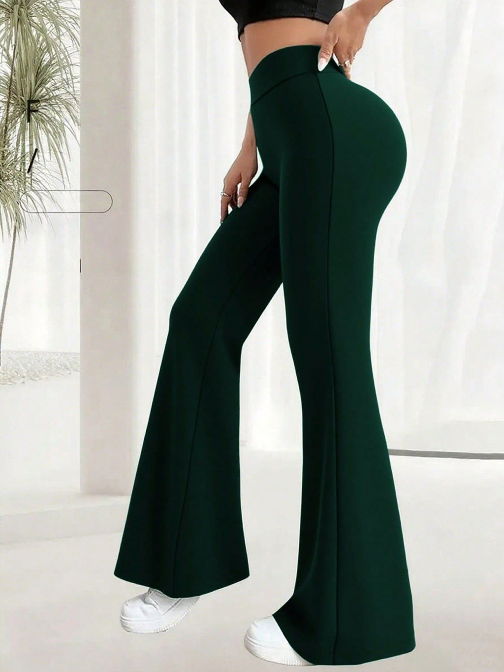 Legging Flare Cintura Alta Com Elasticidade E Caimento Fluido