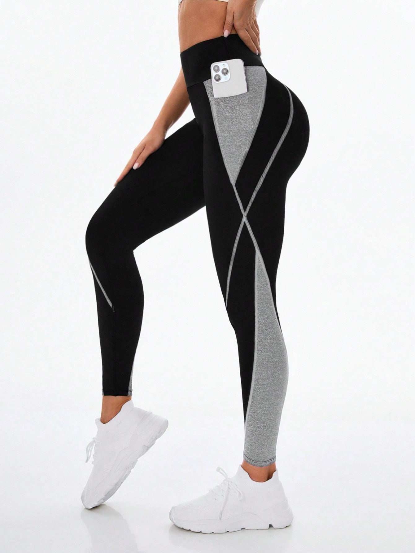 Legging Cintura Alta Com Recortes Dinâmicos Laterais