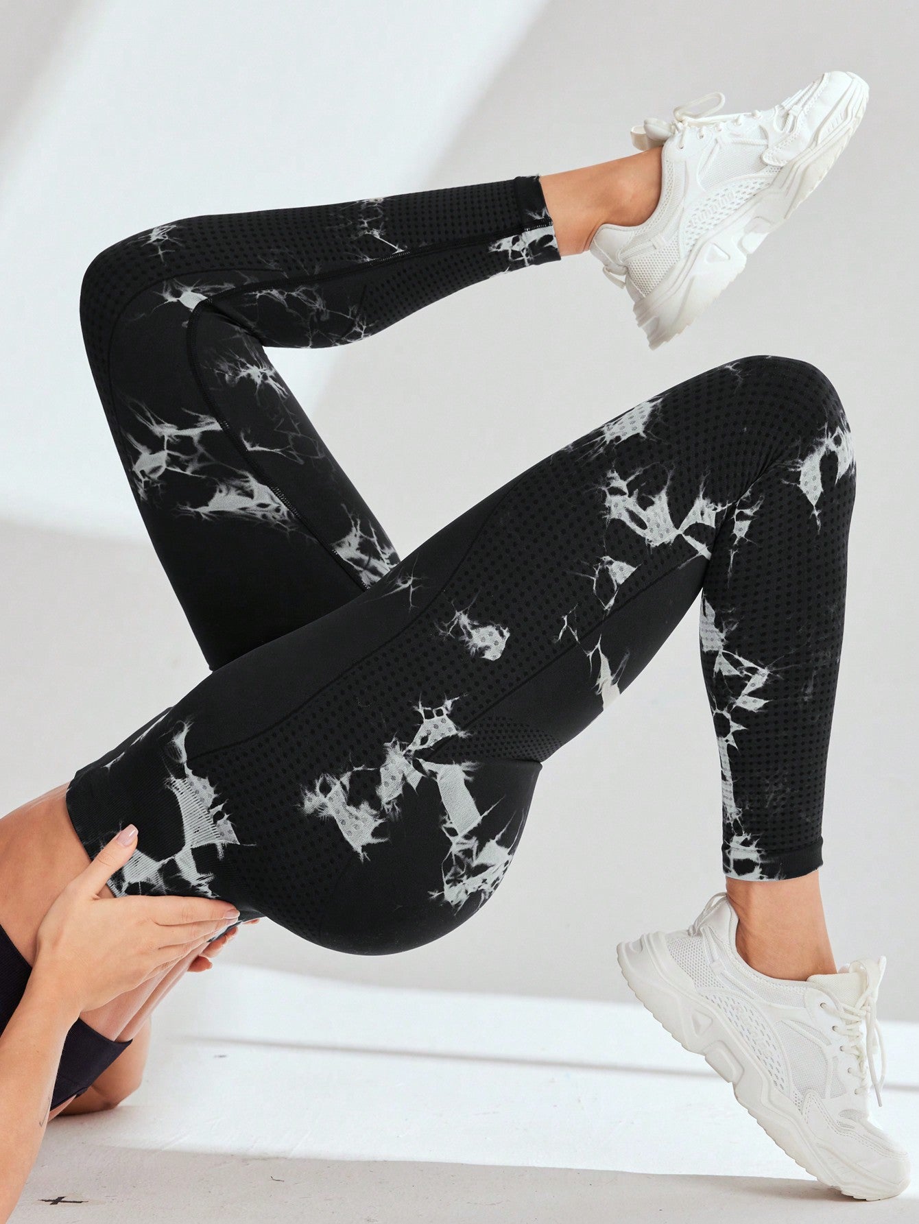 Legging Cintura Alta Com Estampa Artística Fitness
