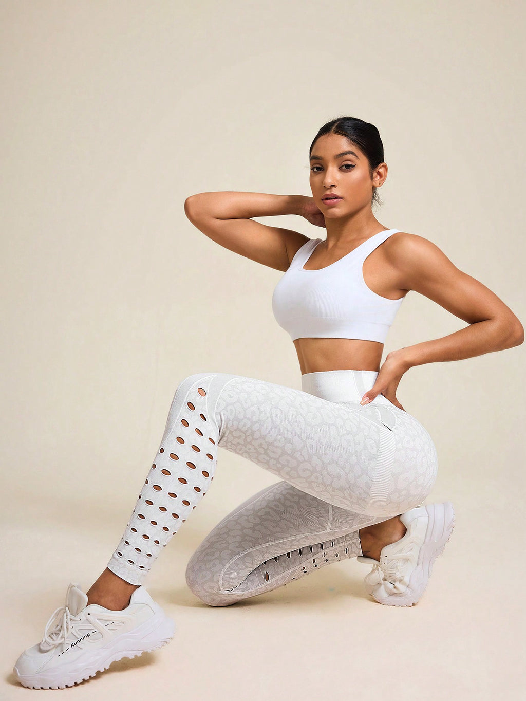 Legging Seamless Cintura Alta Com Vazados Geométricos