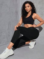 Legging Cintura Alta Com Costuras Técnicas E Bolso