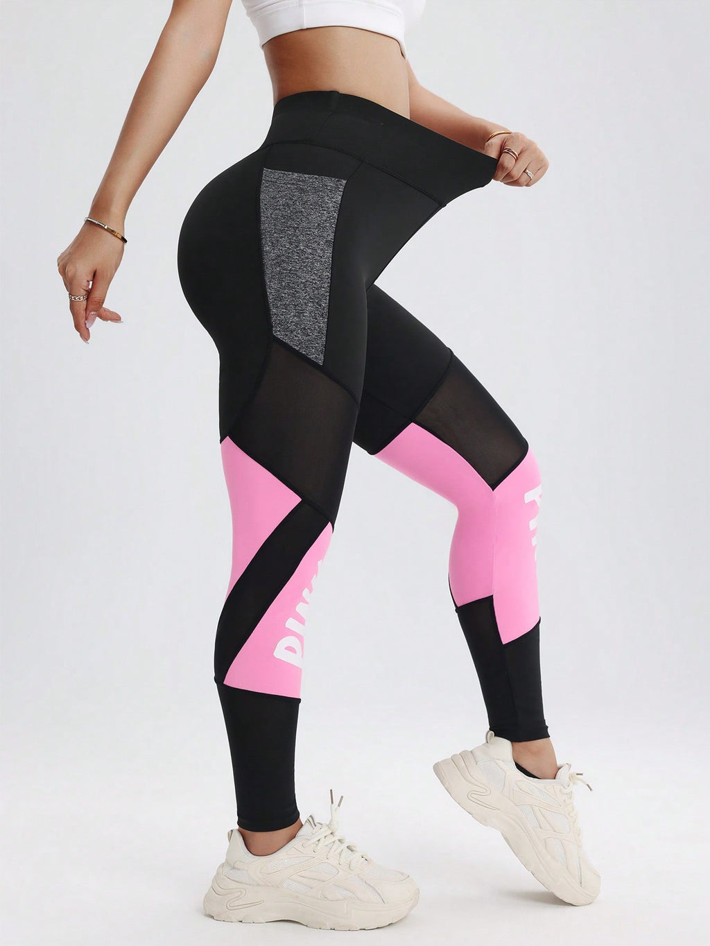 Legging Cintura Alta Com Recortes Gráficos