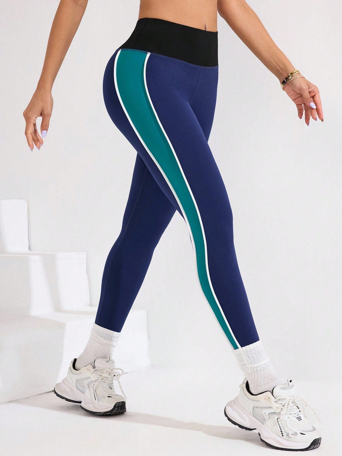 Legging Fitness Cintura Alta Com Listras Verticais Laterais
