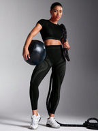 Legging Cintura Alta Com Traçados Técnicos