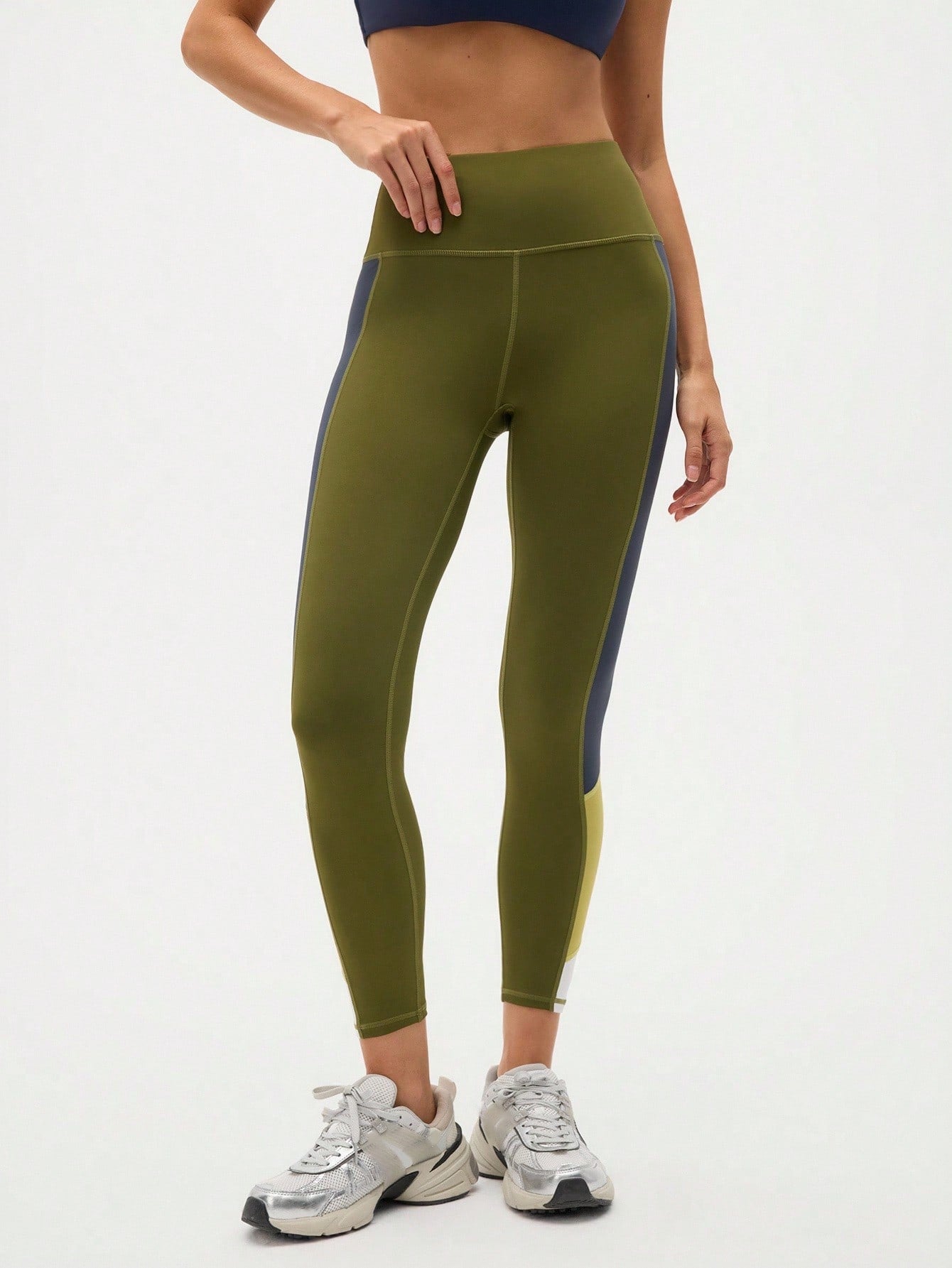 Legging Fitness Cintura Alta Com Recortes Em Blocos