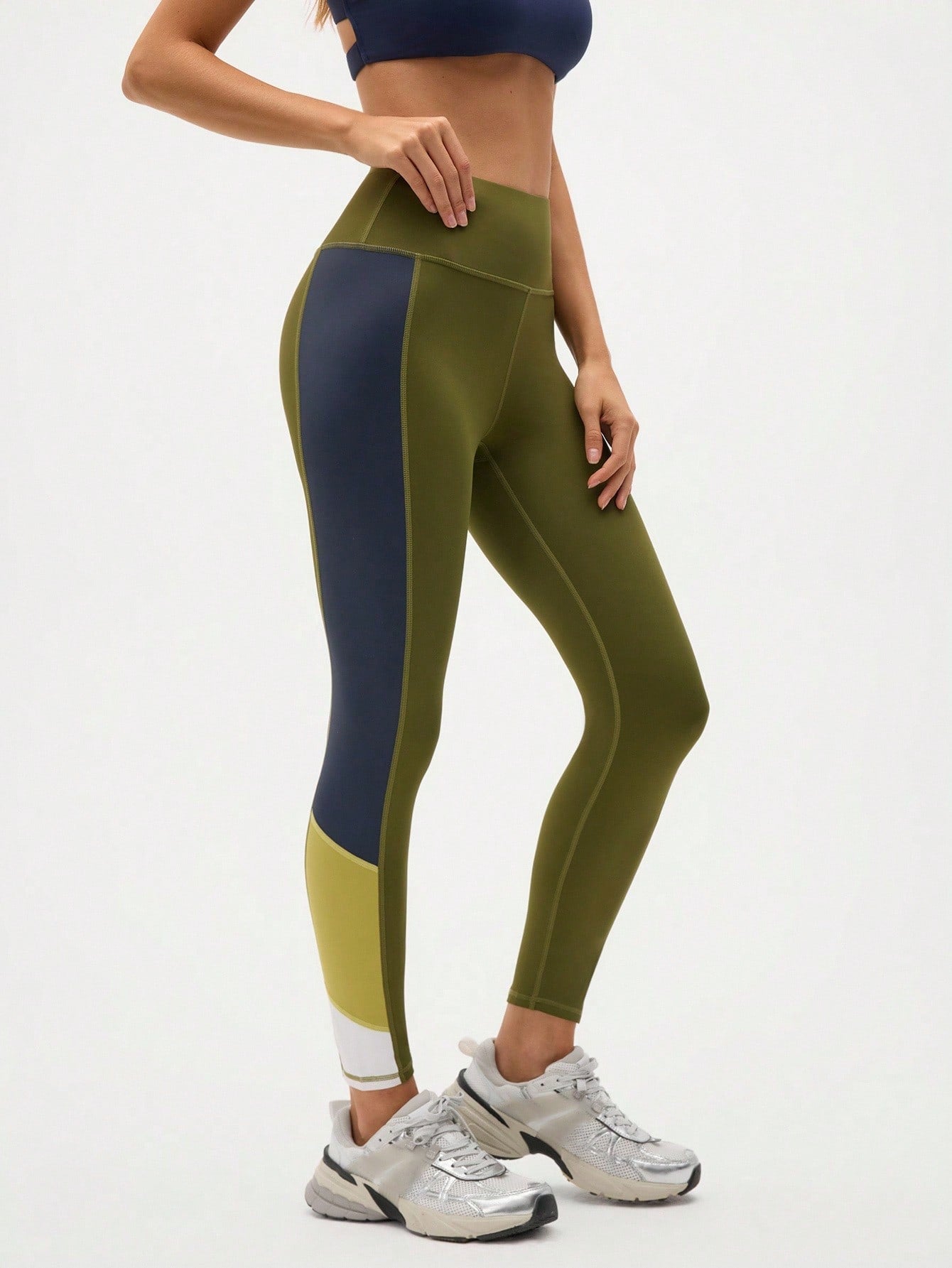 Legging Fitness Cintura Alta Com Recortes Em Blocos