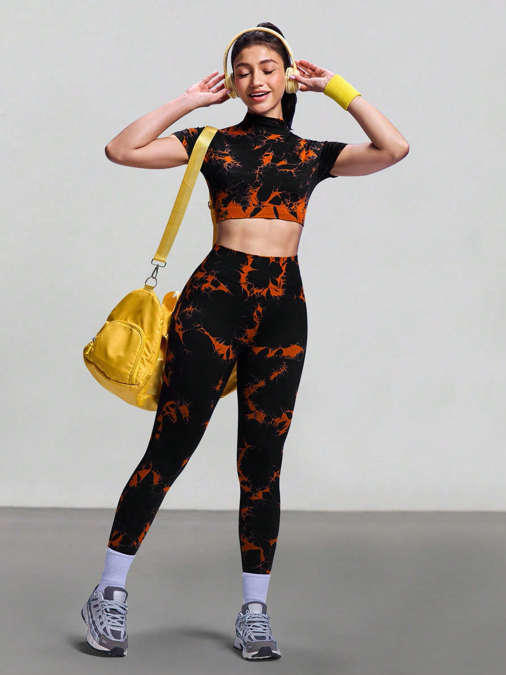 Legging Cintura Alta Com Grafismo Dinâmico Fitness