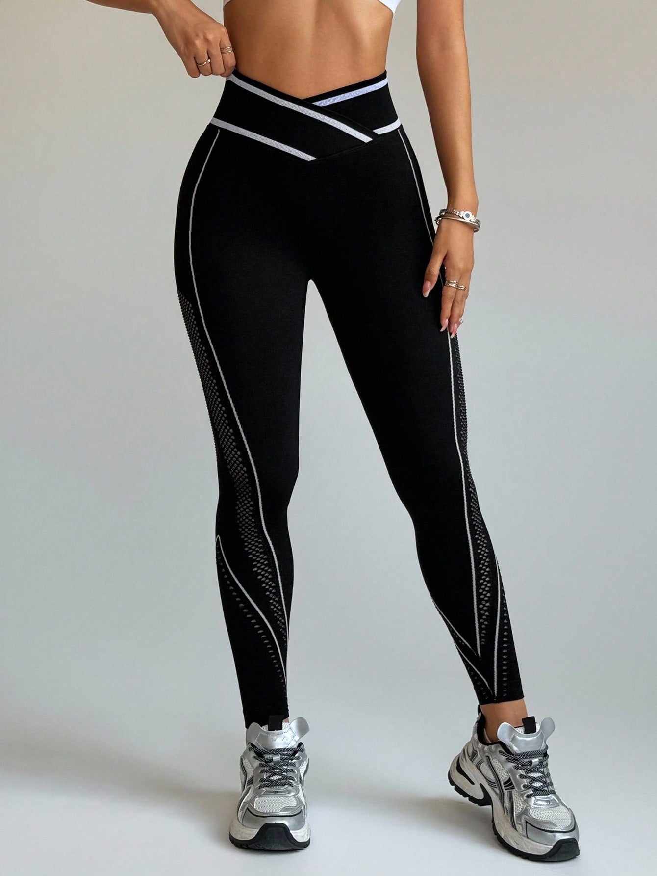 Legging Seamless De Alta Sustentação Com Painéis Vazados