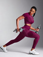 Legging Cintura Alta Com Traçados Técnicos