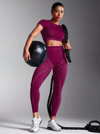 Legging Cintura Alta Com Traçados Técnicos