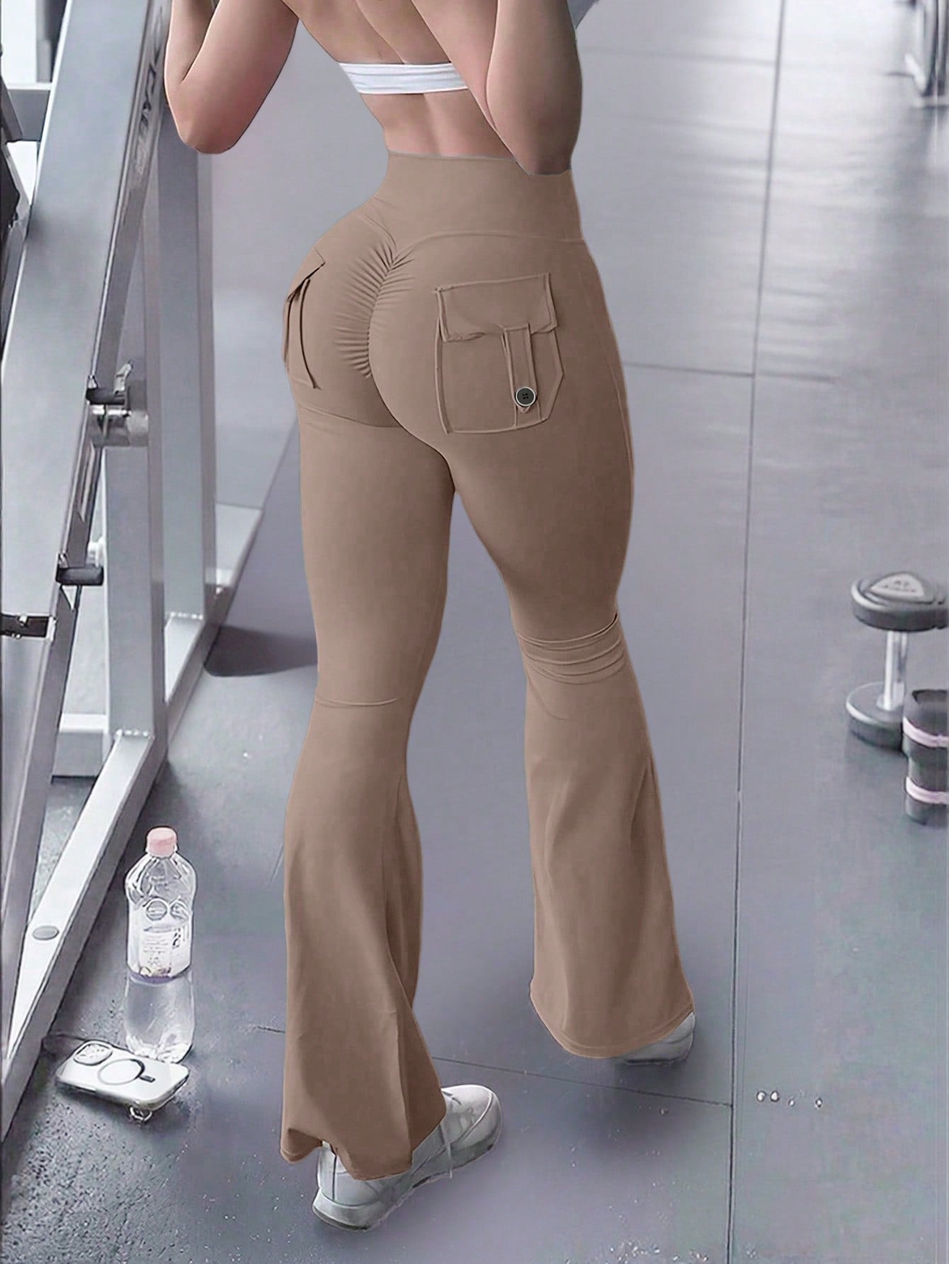 Legging Flare Com Bolso Traseiro E Ajuste Modelador