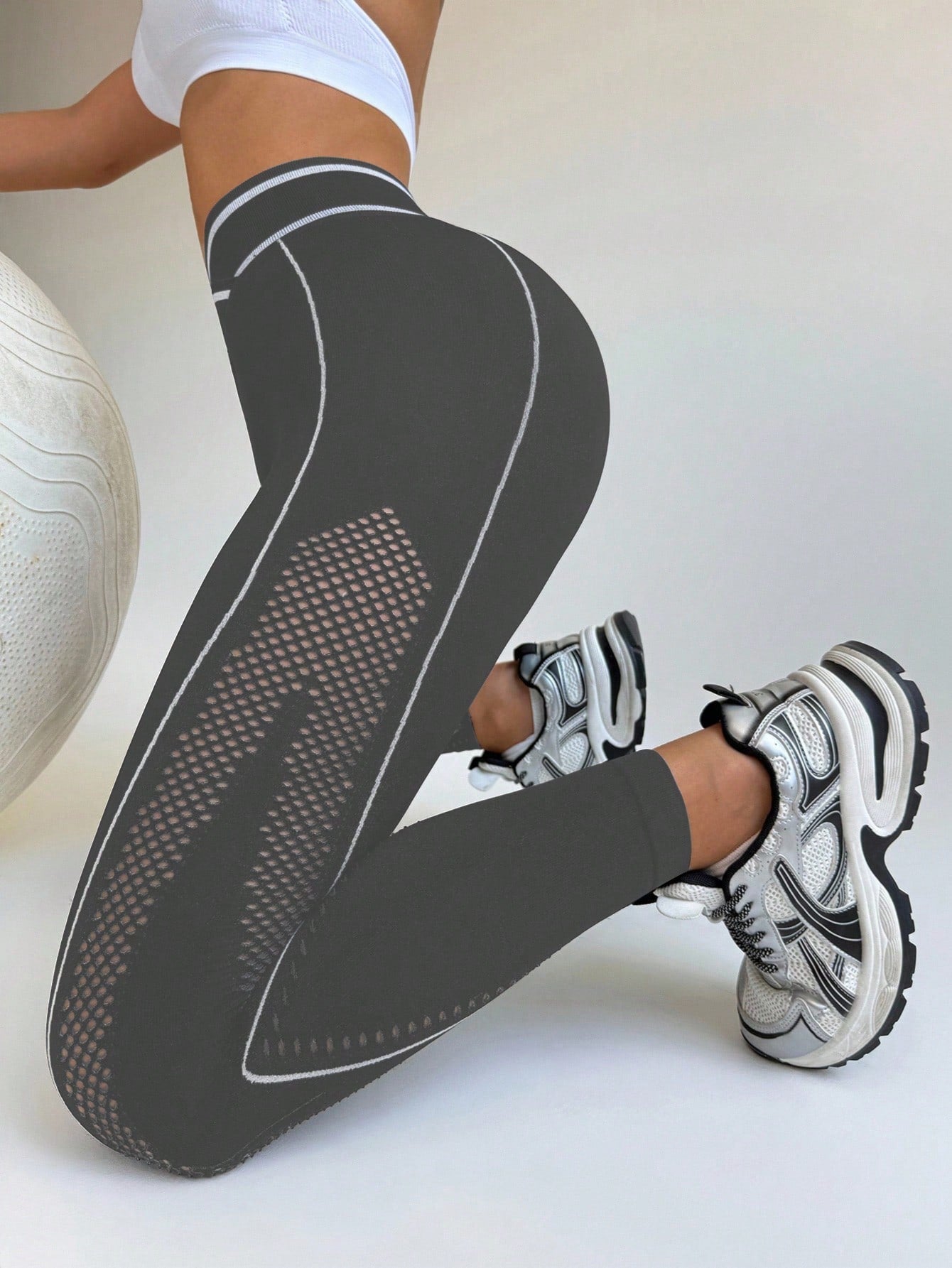 Legging Seamless De Alta Sustentação Com Painéis Vazados