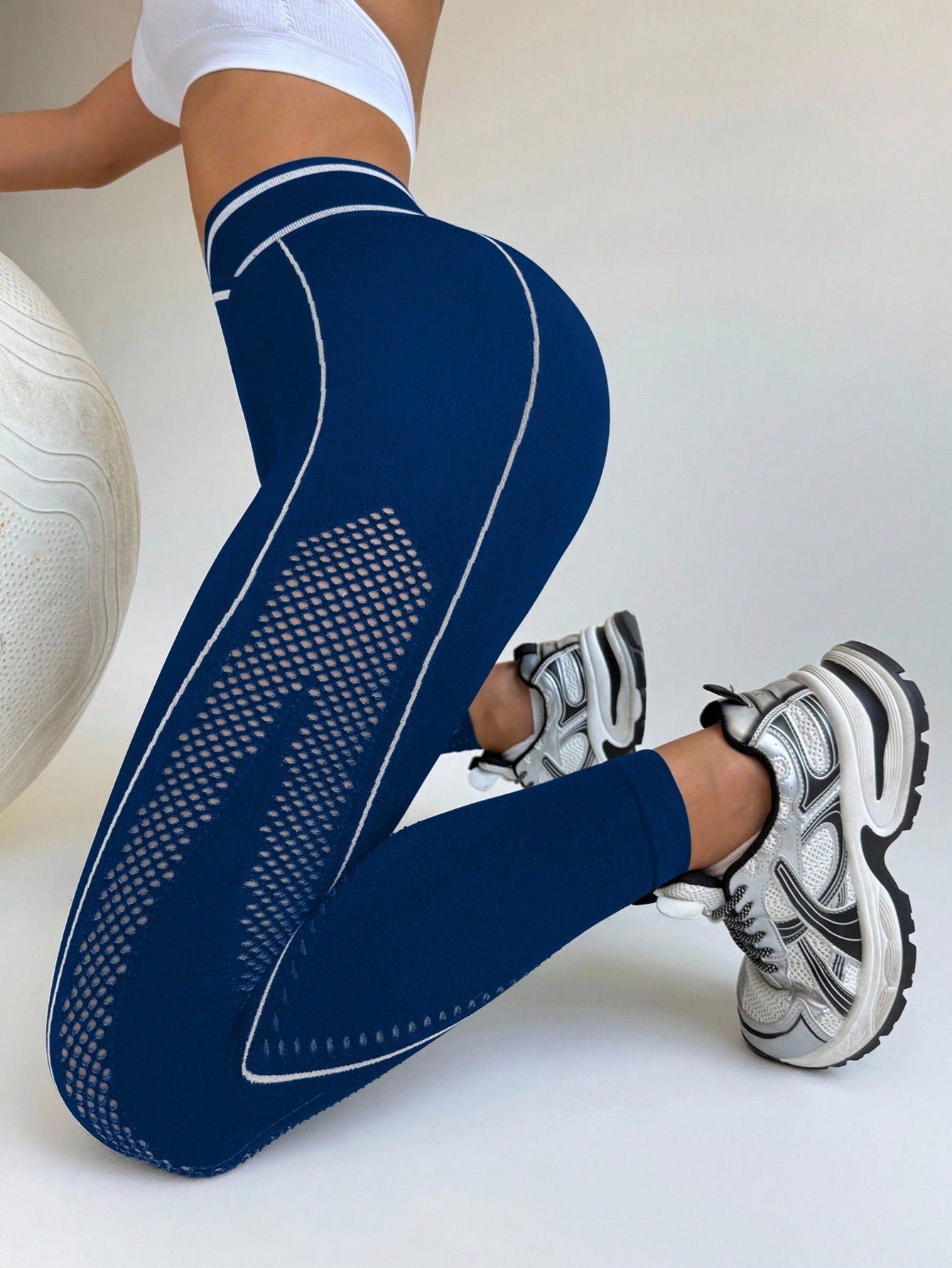 Legging Seamless De Alta Sustentação Com Painéis Vazados