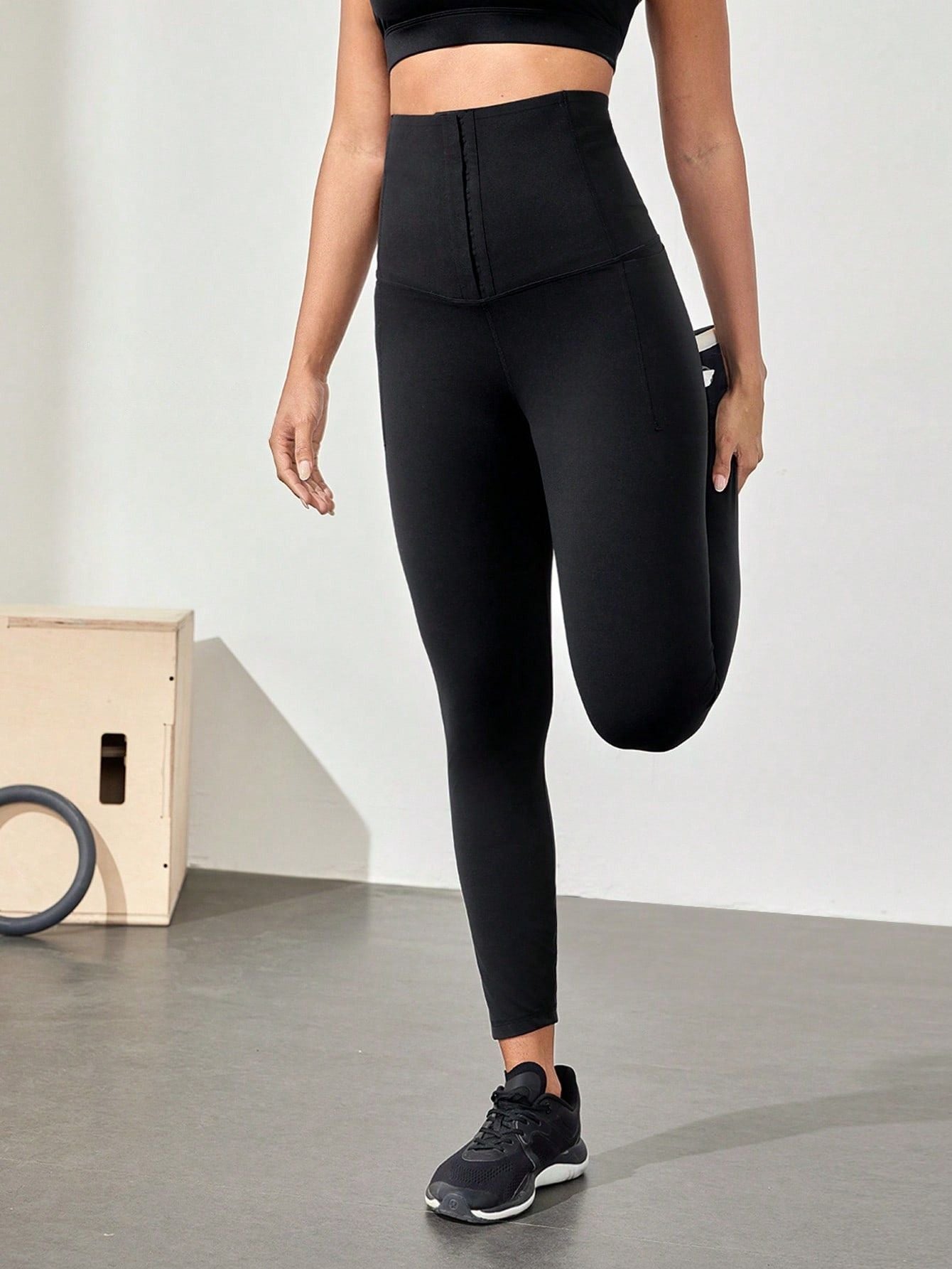 Legging Cintura Alta Com Fecho Em Colchetes