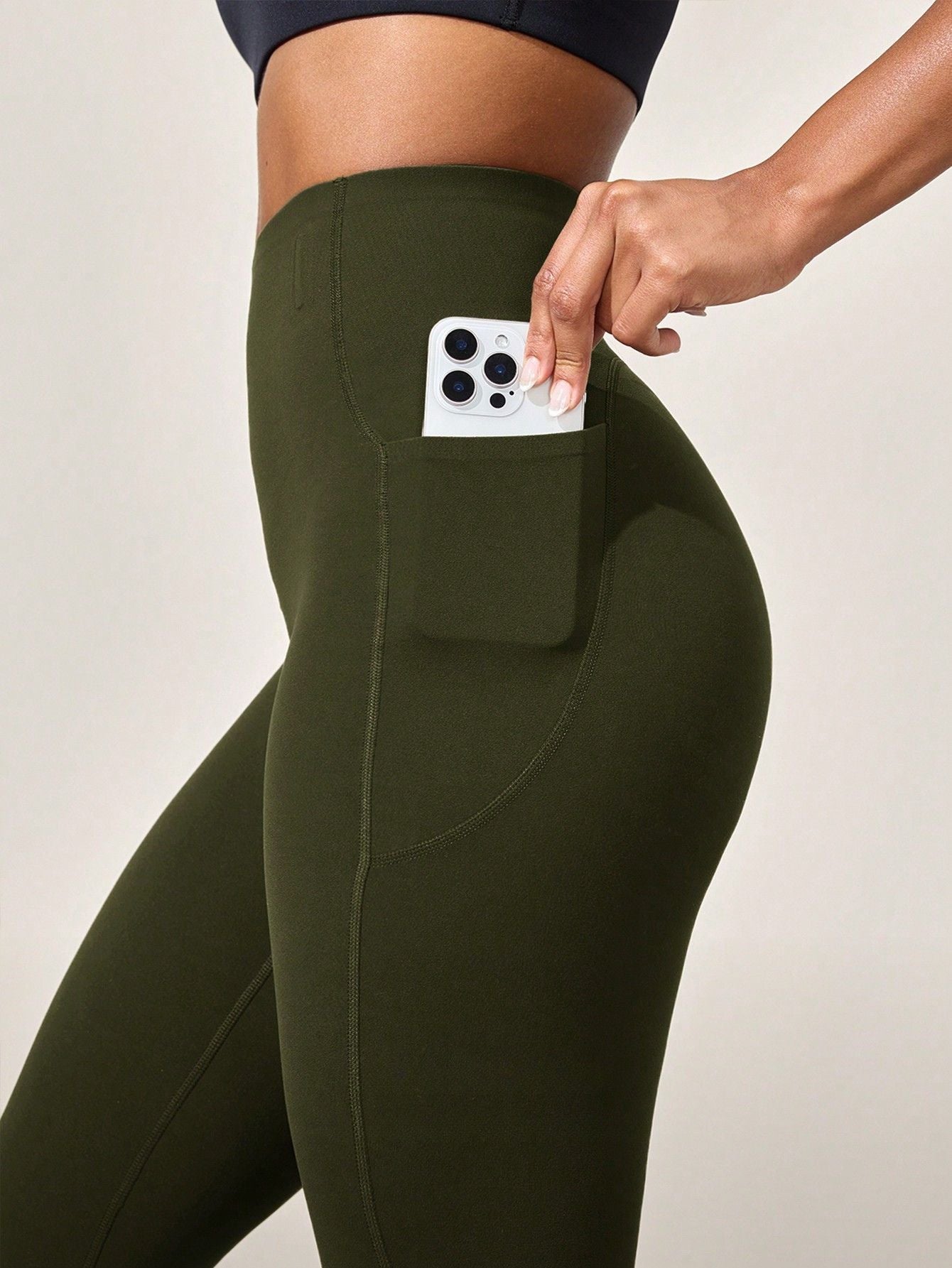 Legging Cintura Alta Com Suporte Central E Bolso Lateral